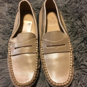 Joan and David loafers in silver/beige color